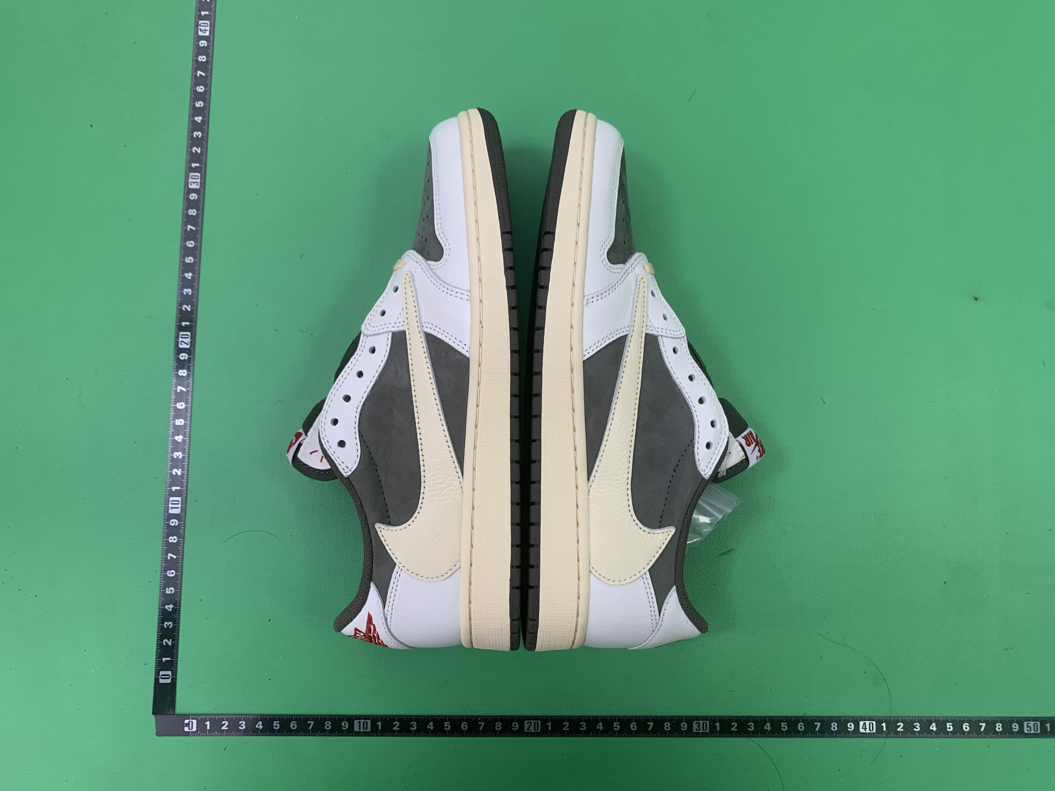 TS jordan 1 -17