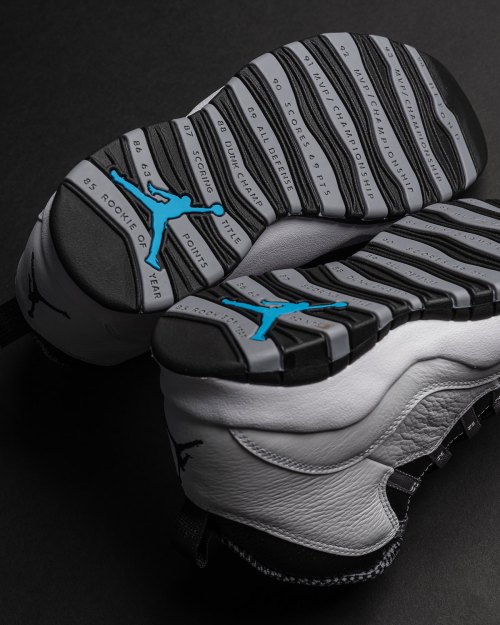 Jordan Brand Revives The Original Shoebox For The Air Jordan 10 “Steel”(pic8)