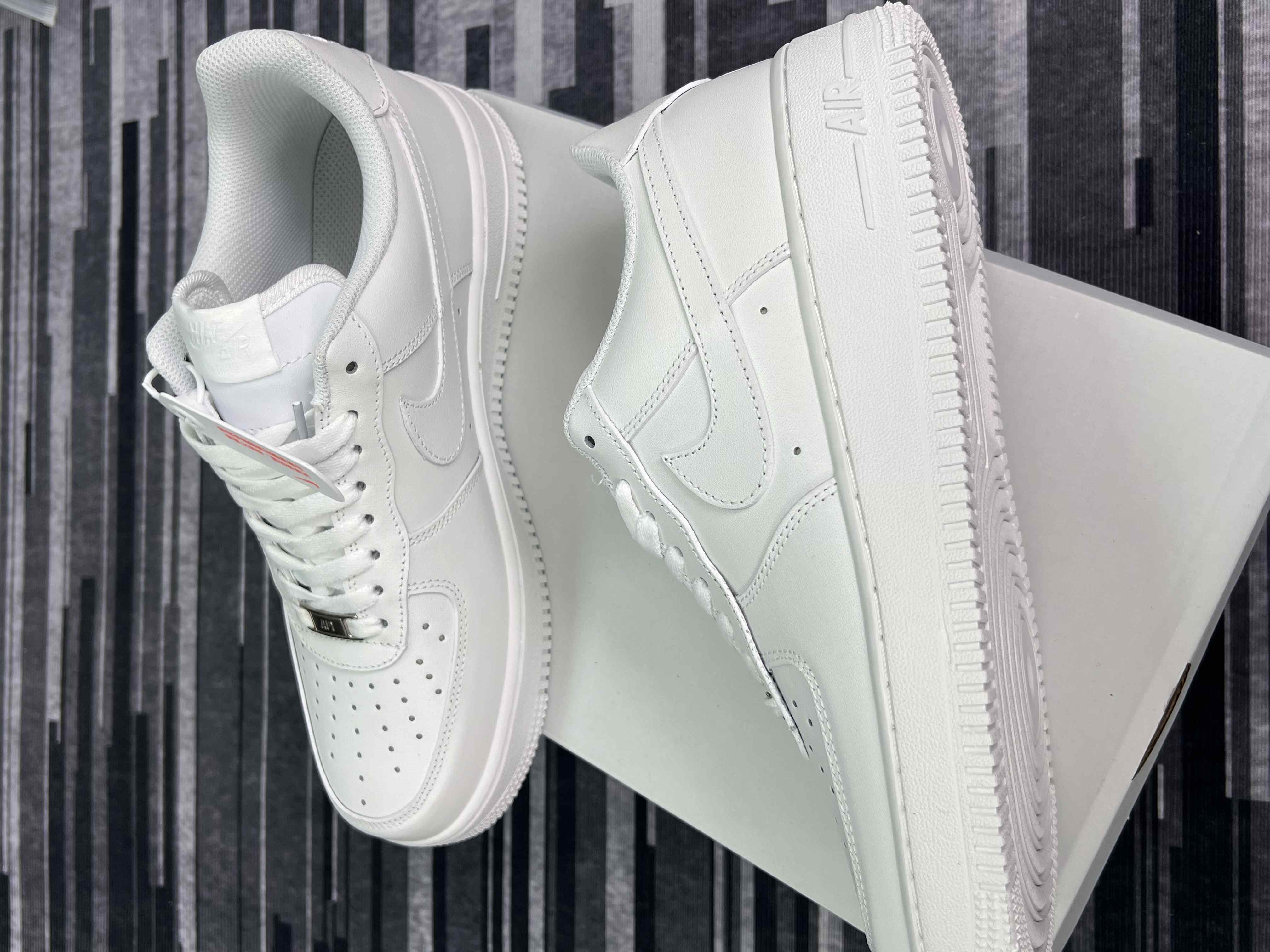 9 (2)_compressed.jpg